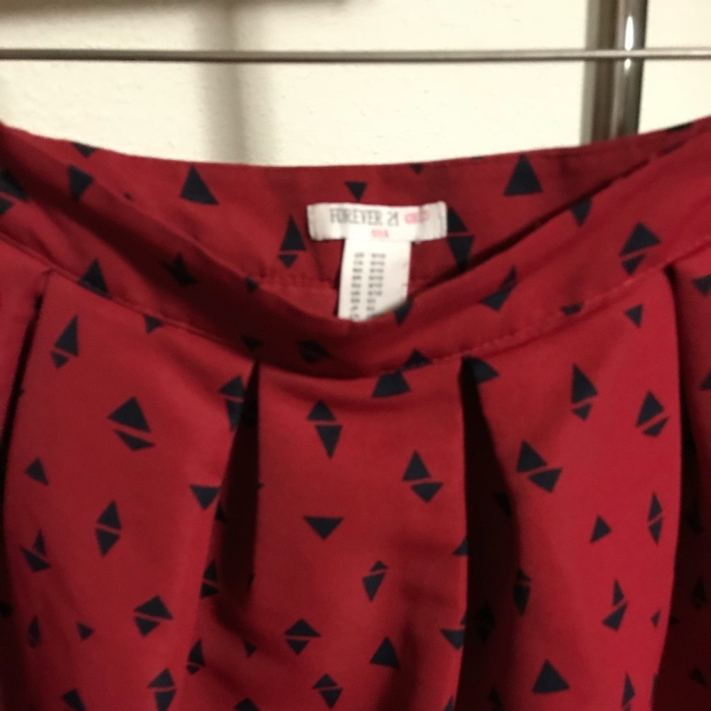 Forever 21 girls skirt 9/10 red/ navy cute!